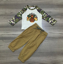 Load image into Gallery viewer, Clover Cottage Camo Turkey set
