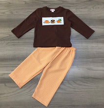 Load image into Gallery viewer, Clover Cottage Turkey Smocked set
