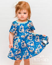 Load image into Gallery viewer, Pete + Lucy Kutesy Kangaroo dress

