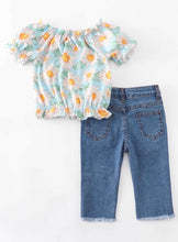 Load image into Gallery viewer, Daisy top and jeans set
