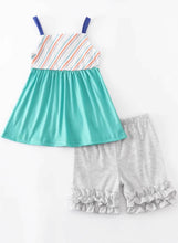Load image into Gallery viewer, Appliqué Sailboat ruffle short set
