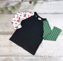 Load image into Gallery viewer, Pete + Lucy Hello Santa boys shirt
