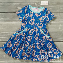 Load image into Gallery viewer, Pete + Lucy Kutesy Kangaroo dress
