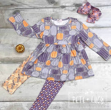 Load image into Gallery viewer, Pete + Lucy Purple Pumpkin Pant set

